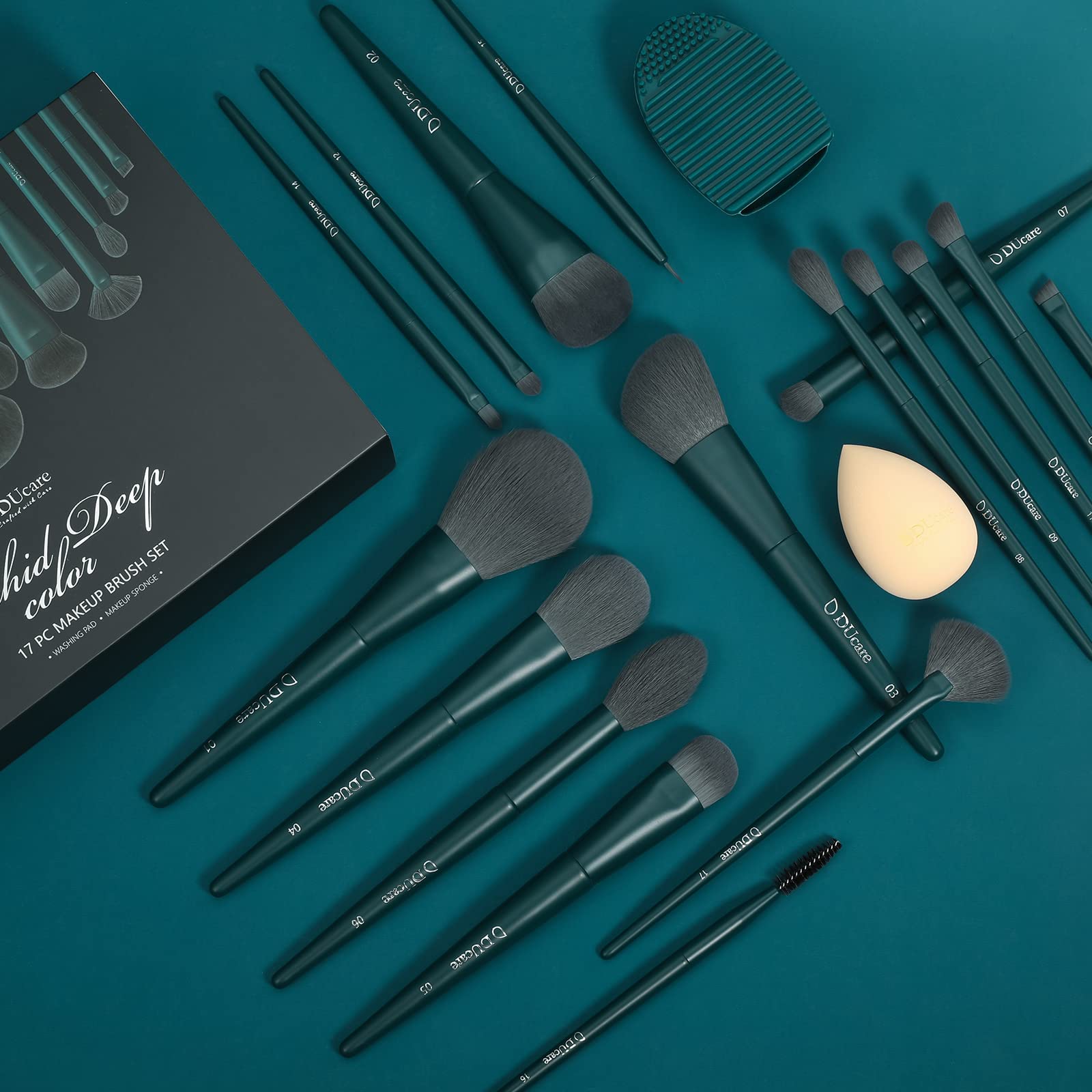DUcare Set 17 pennelli trucco marrone con spugna