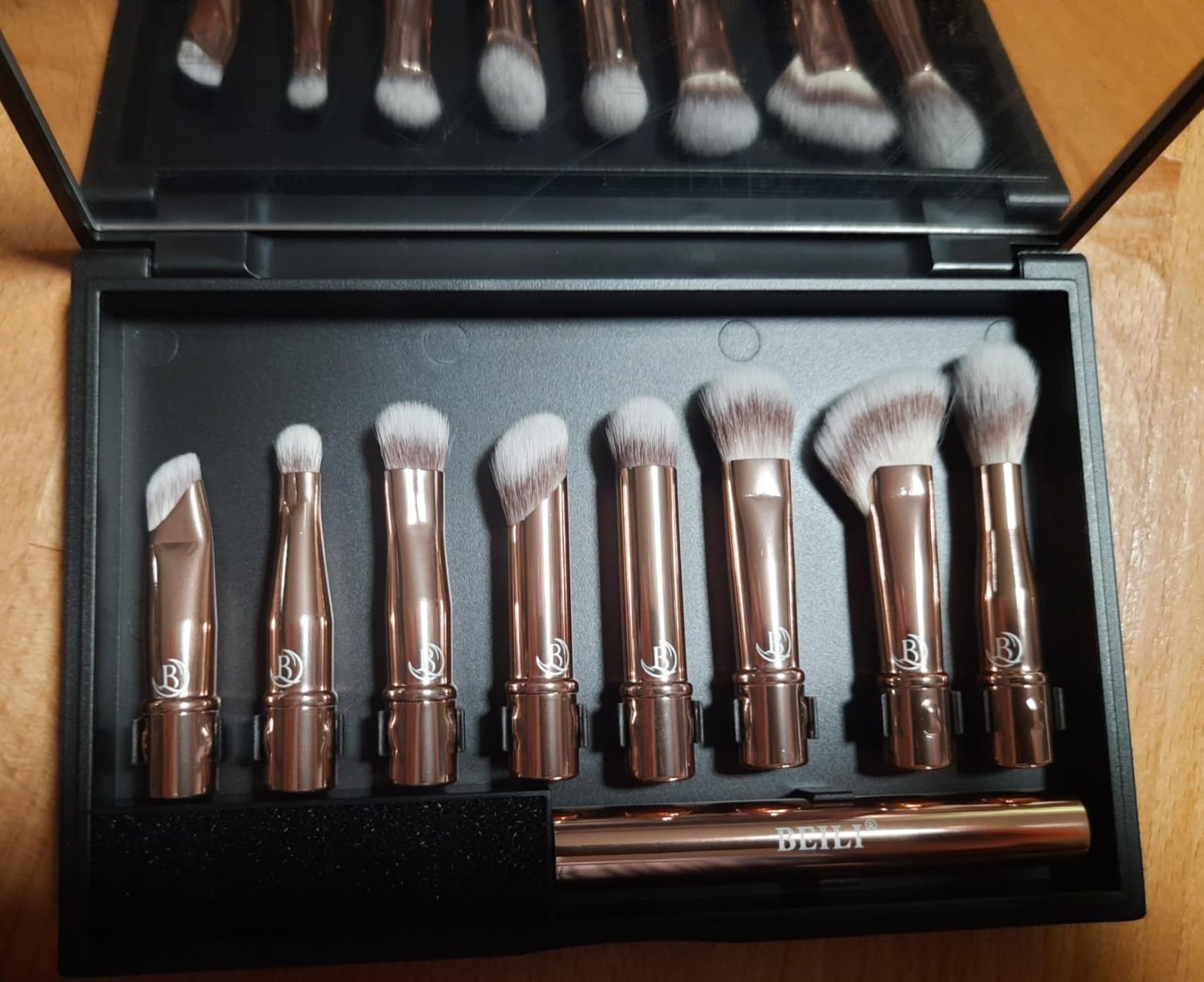 BEILI Set 8 Pennelli Trucco Viaggio Argento con Specchio
