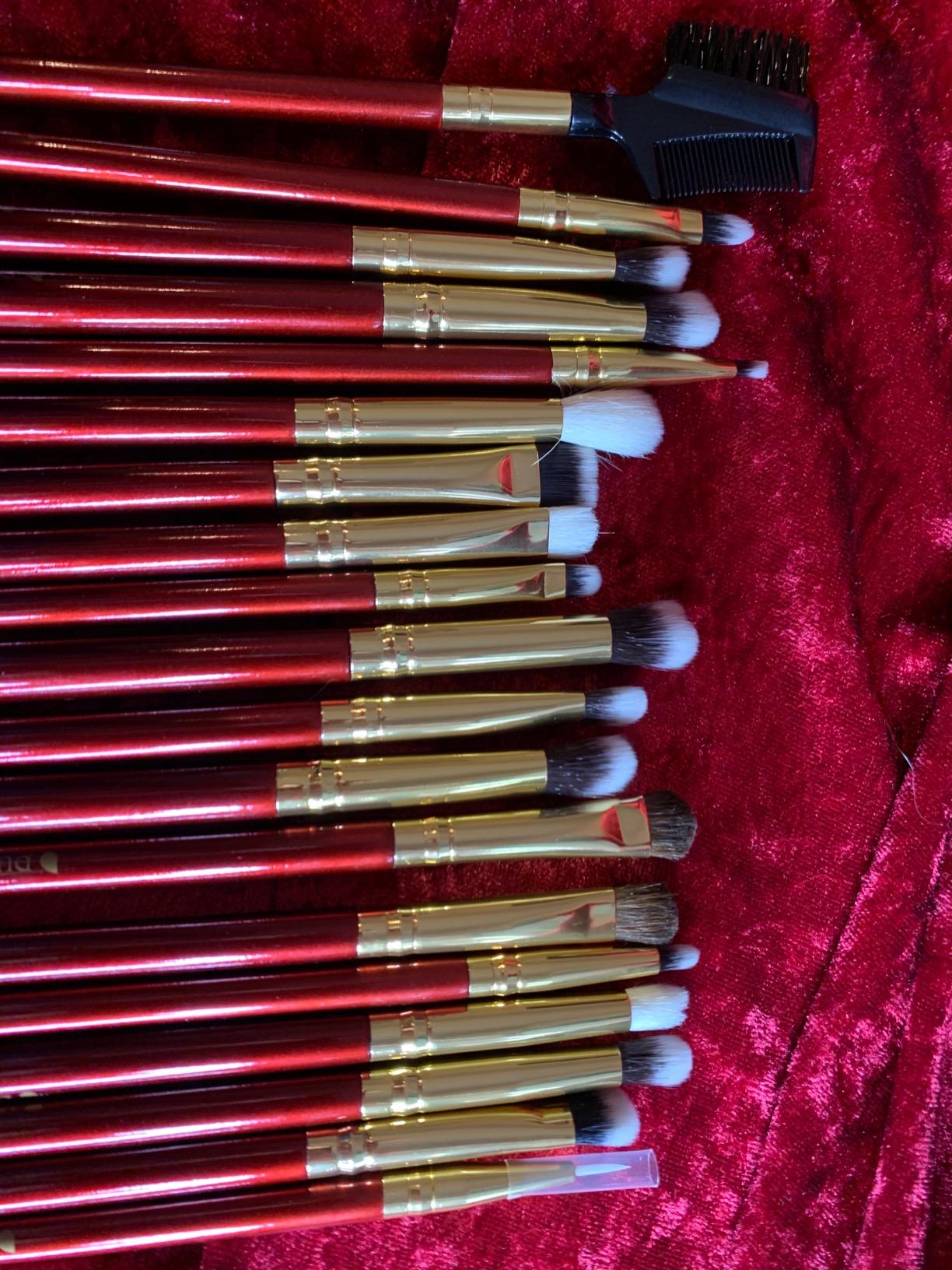 DUcare Set 27 pennelli trucco viso e occhi manico rosso