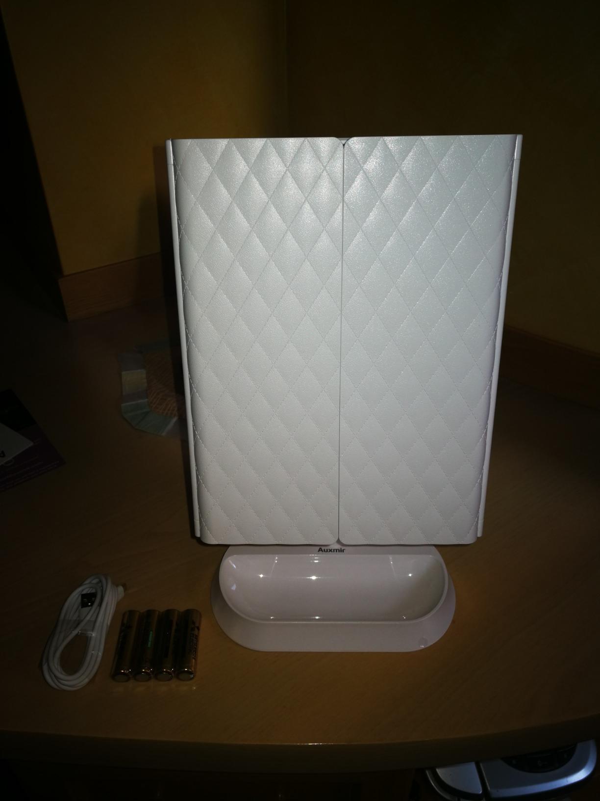 Auxmir Specchio Trucco con Luci 60 LED 1X 5X 7X Pieghevole