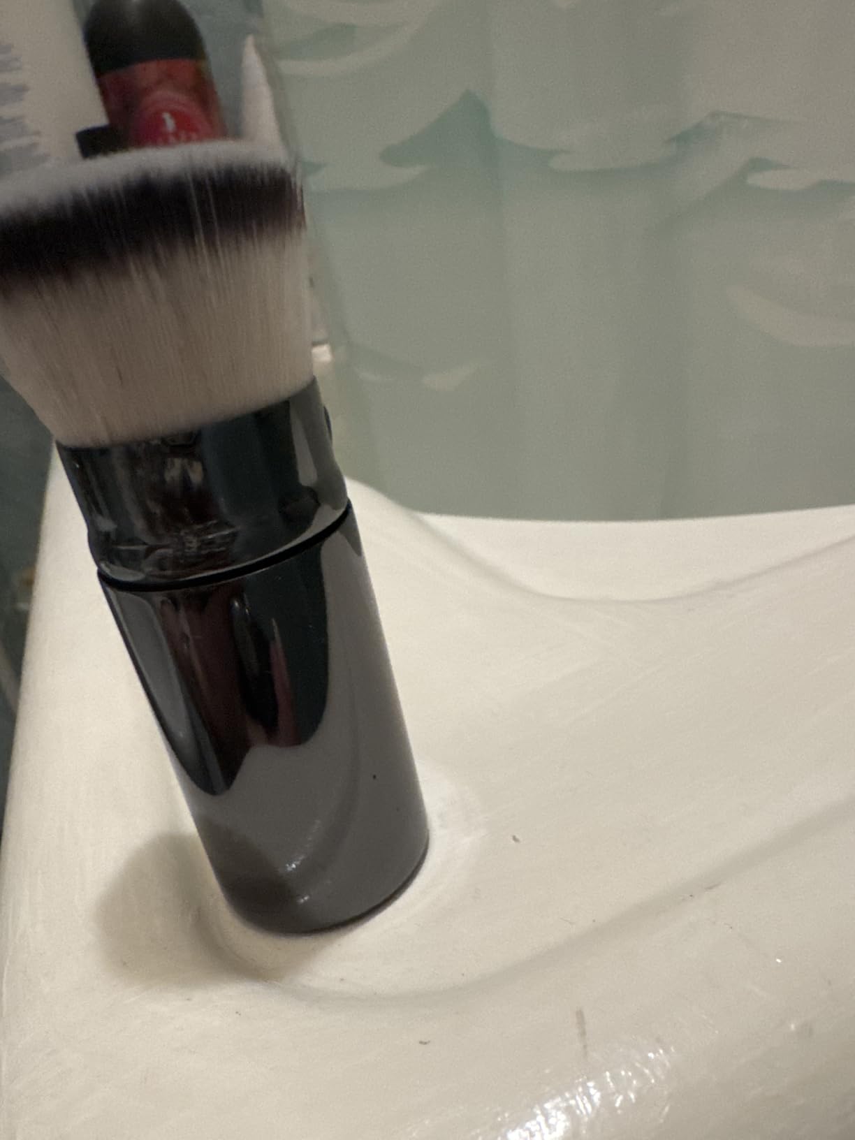 DUcare pennello fondotinta kabuki retrattile nero