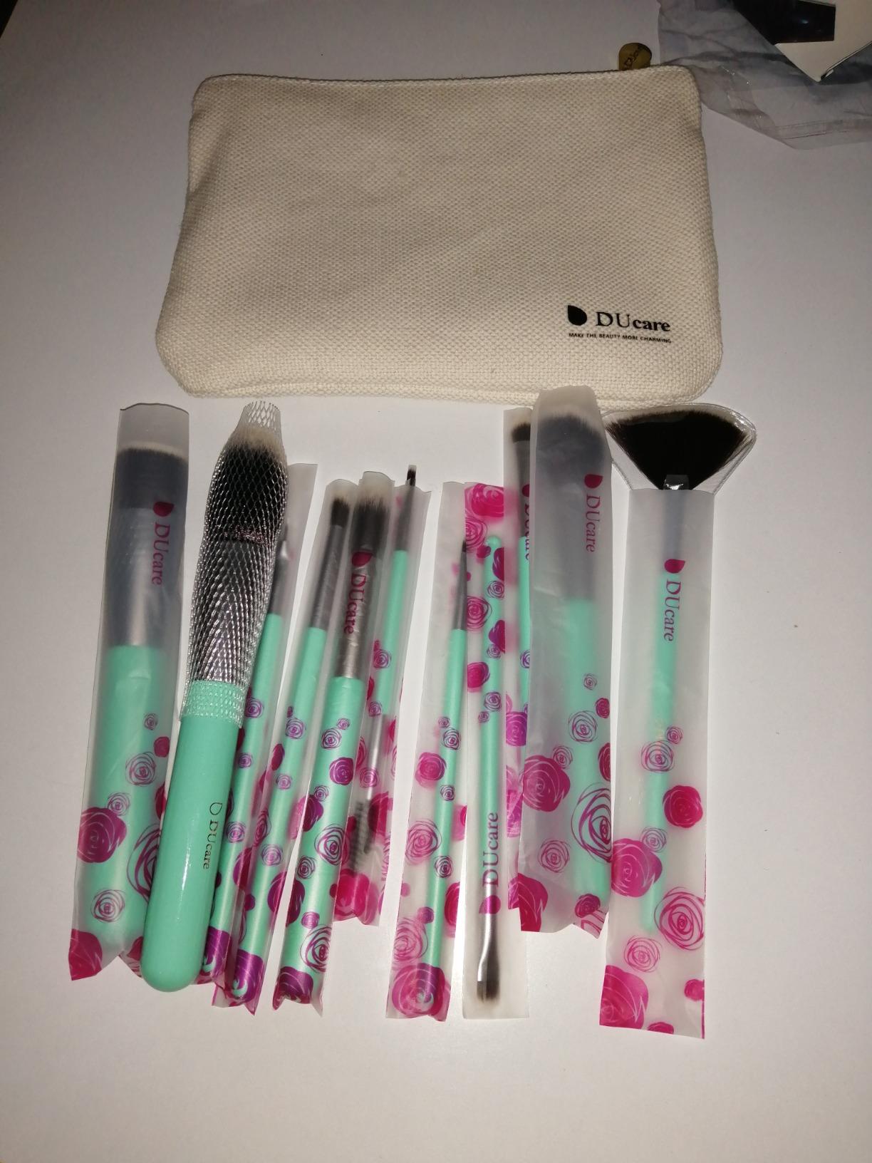 DUcare Set 11 Pennelli Trucco Verde con Pochette